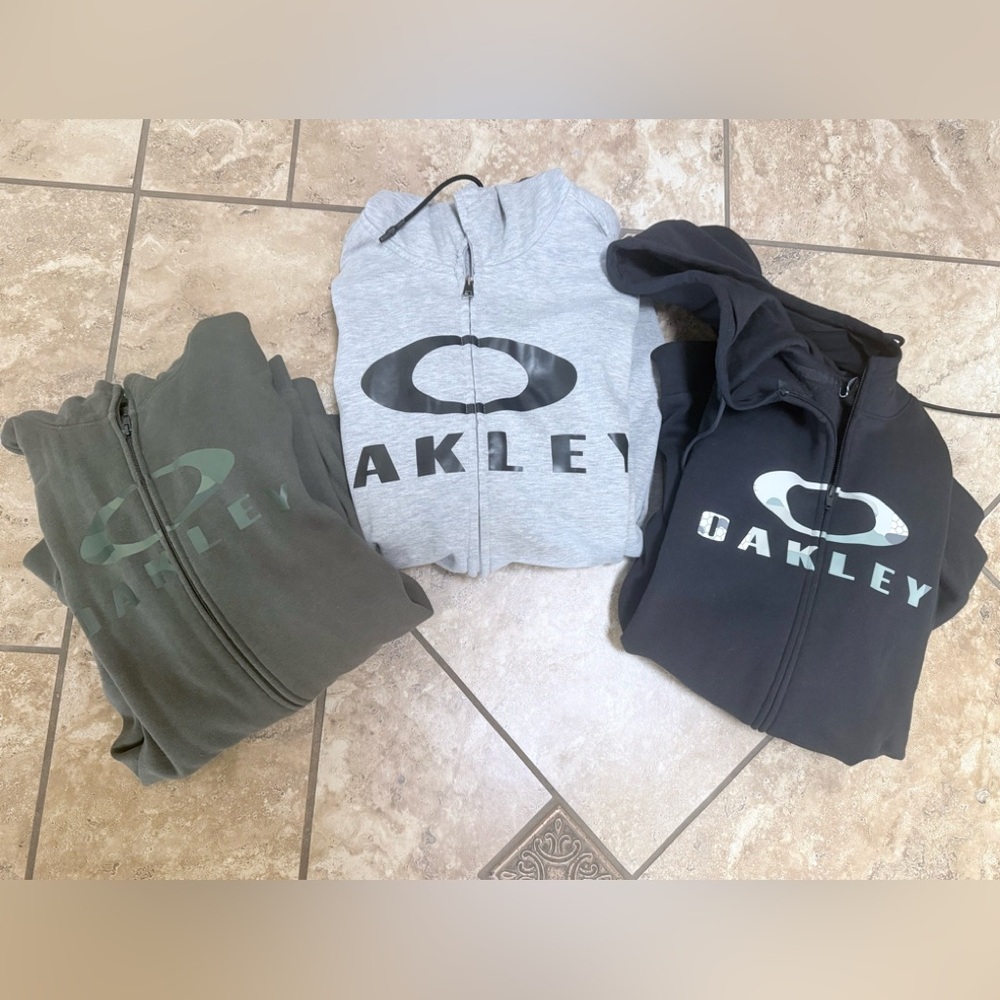 Oakley hoodies zip up sweatshirt bundle in Black, Gray, Olive Green